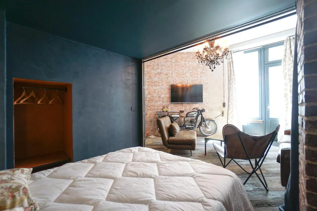 Original Apt With Hammam Montparnasse アパート *